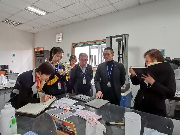 新員工深入生產一線 開展現場培訓